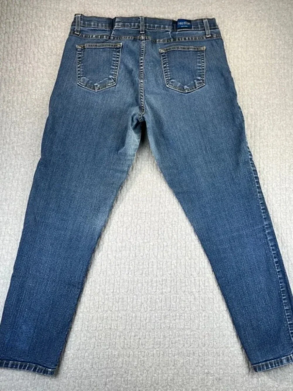 Judy Blue Mid Rise Jeans - Picture 4 of 8